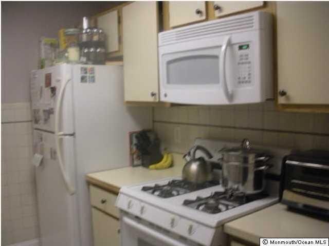 Property Photo:  802 Bluebell Drive  NJ 08527 