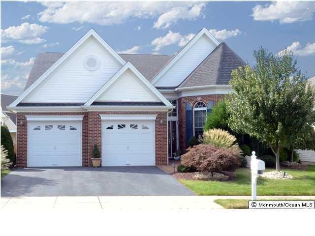 Property Photo:  6 Beth Page Drive  NJ 08831 