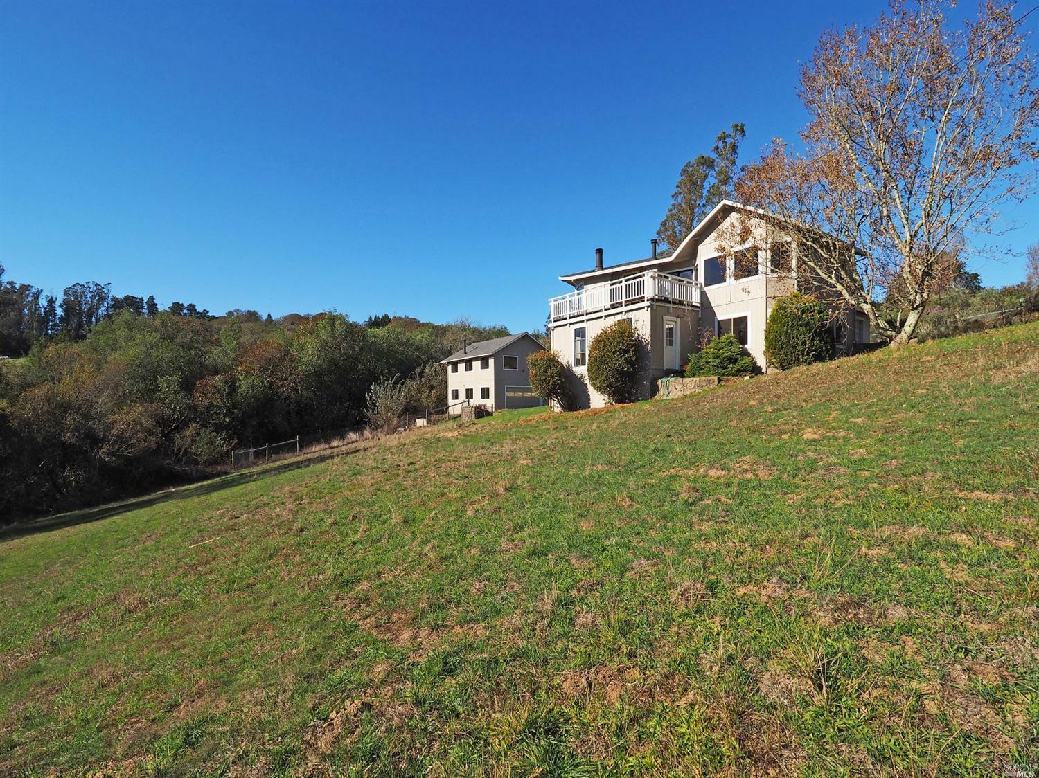 Property Photo:  2848 Lynn Road  CA 95472 