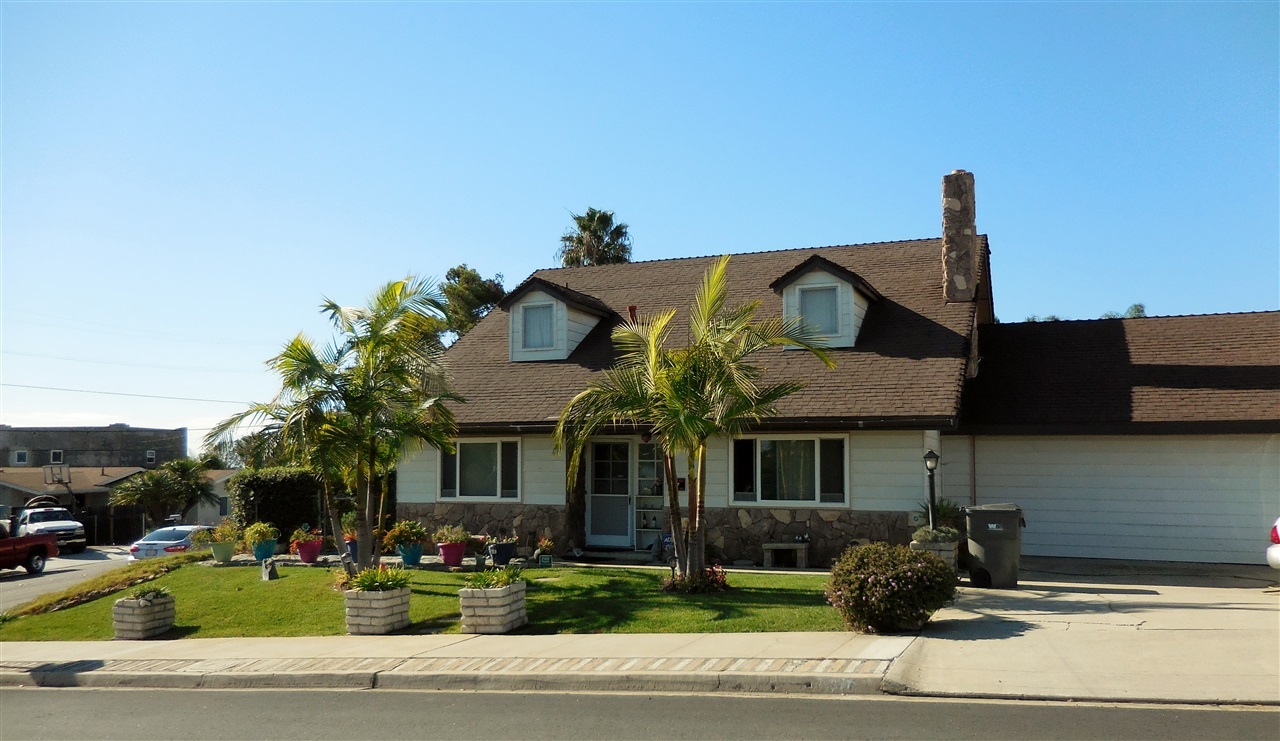 Property Photo: 317 Hoover CA 92054