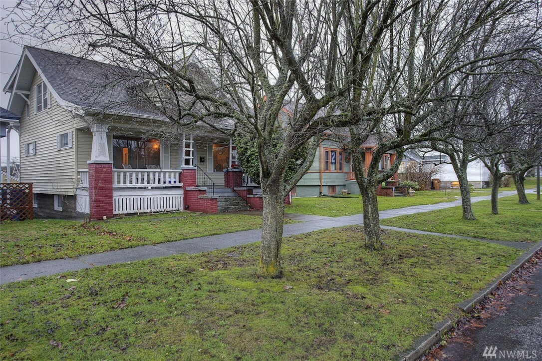 Property Photo:  1515 S Ainsworth Ave  WA 98405 