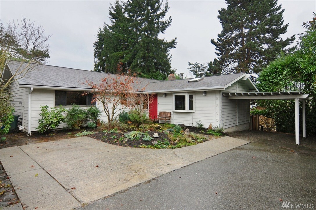 Property Photo:  6320 54th Ave NE  WA 98115 