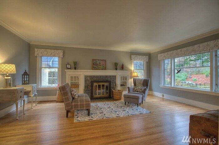 Property Photo: 1832 NE Ravenna Blvd WA 98105