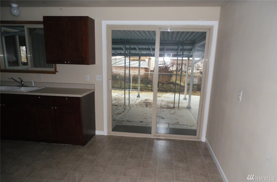 Property Photo: 9655 57th Ave S WA 98118