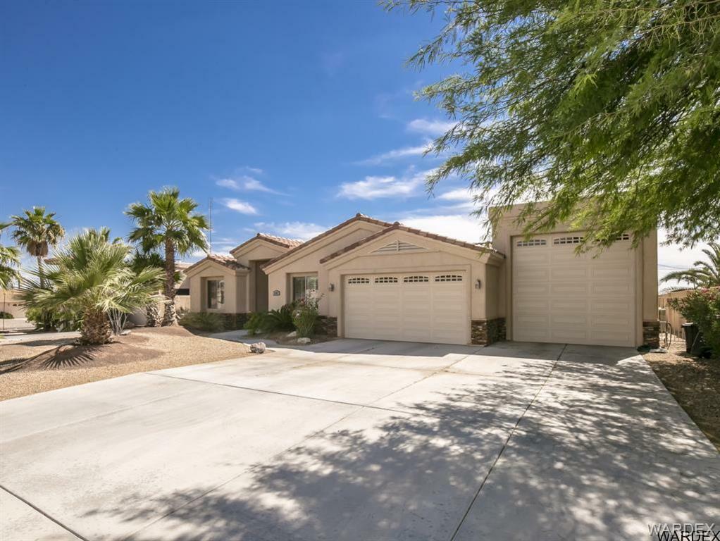 Property Photo:  3228 Maverick Drive  AZ 86404 