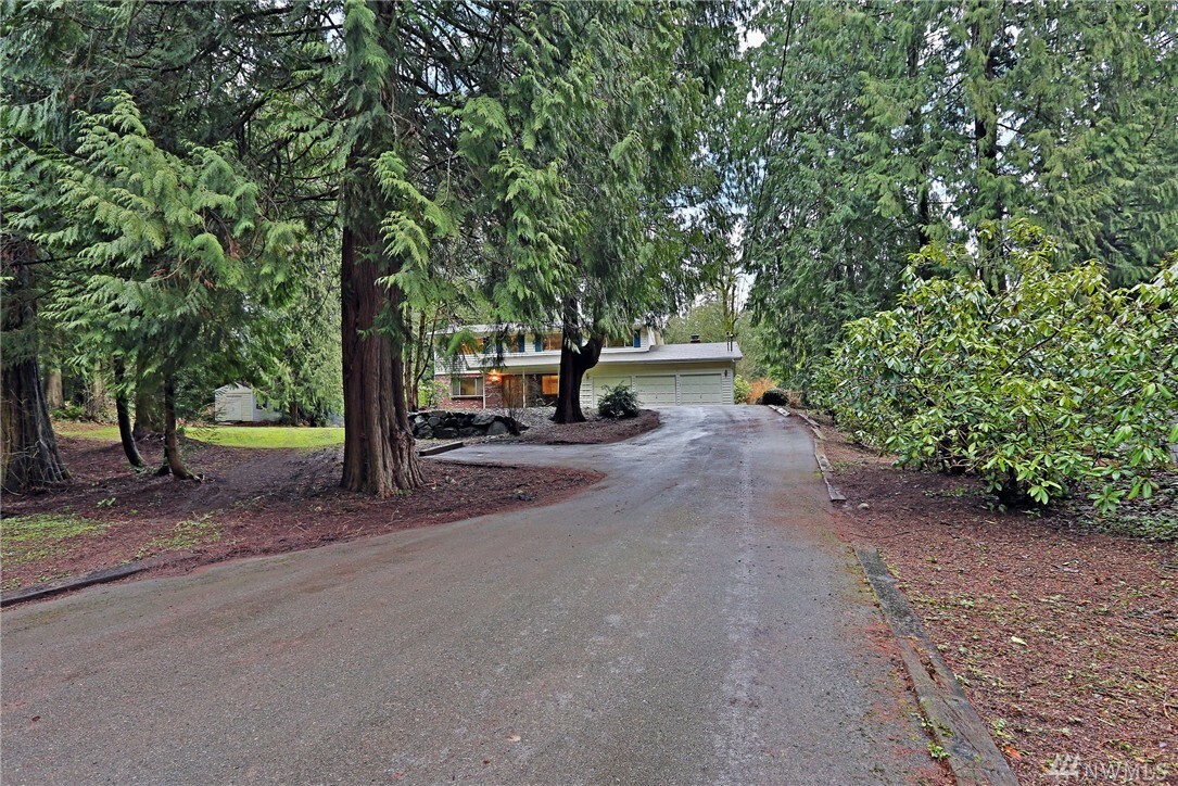 Property Photo:  14110 240th Ave SE  WA 98027 