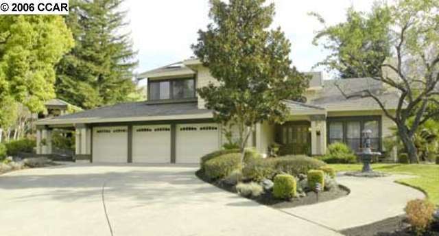 Property Photo:  520 Blackhawk Club Dr  CA 94506-4514 