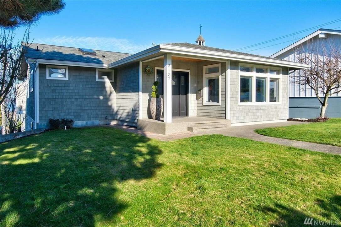 Property Photo:  2107 N 29th St  WA 98403 