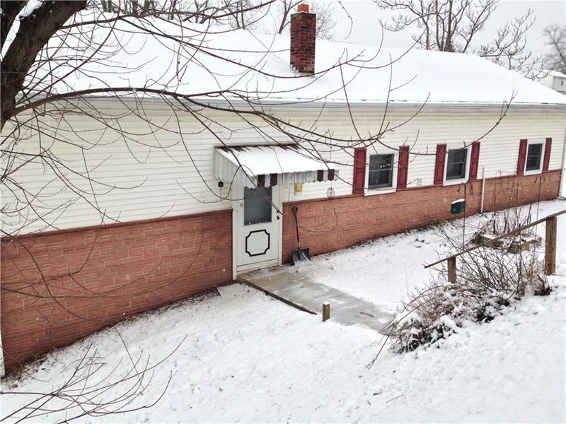 Property Photo:  190 Orchard Lane  PA 15042 