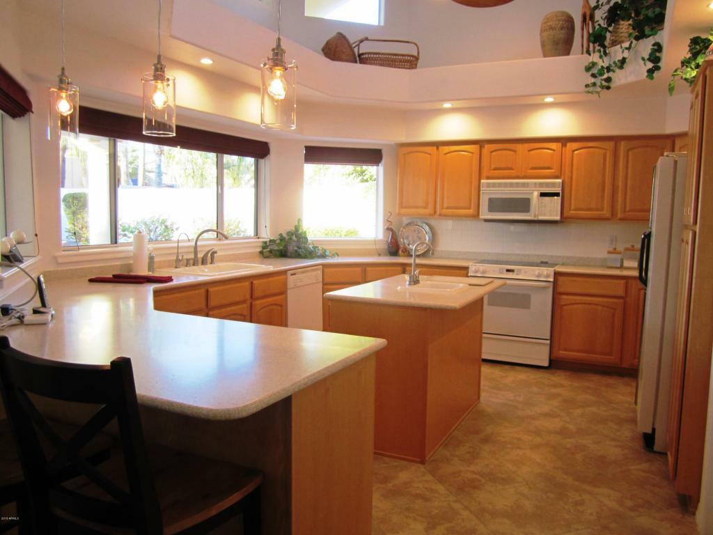 Property Photo: 10098 E Corrine Drive AZ 85260