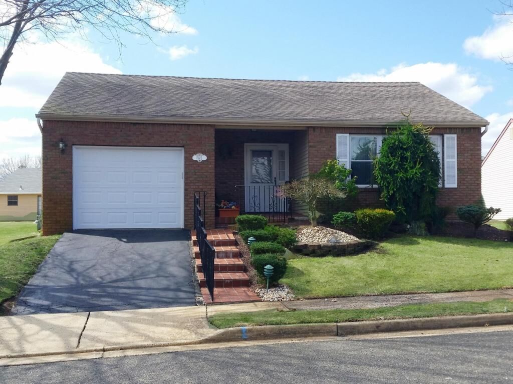 Property Photo:  5 Lansdale Drive  NJ 07746 