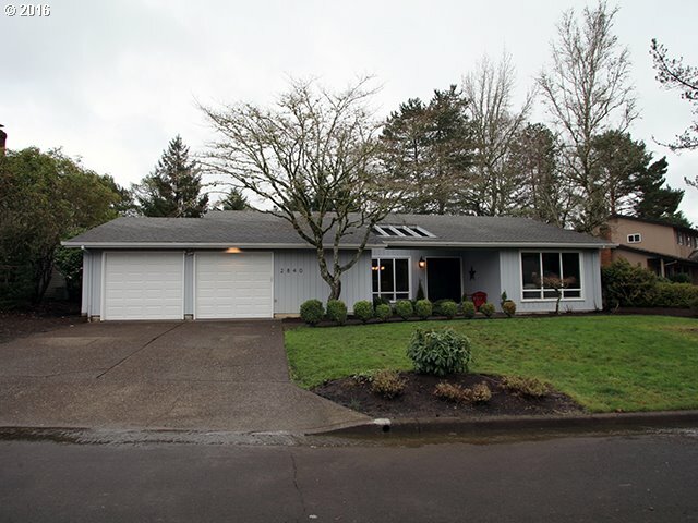 Property Photo: 2840 NW Eastway Ct OR 97006