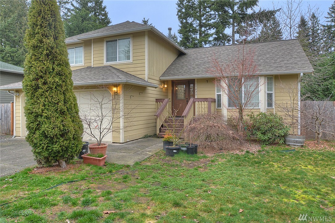 Property Photo:  11625 210th Ave E  WA 98391 