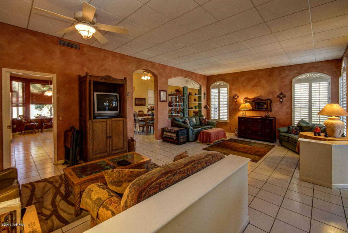 Property Photo:  63714 E Edgeview Lane  AZ 85739 