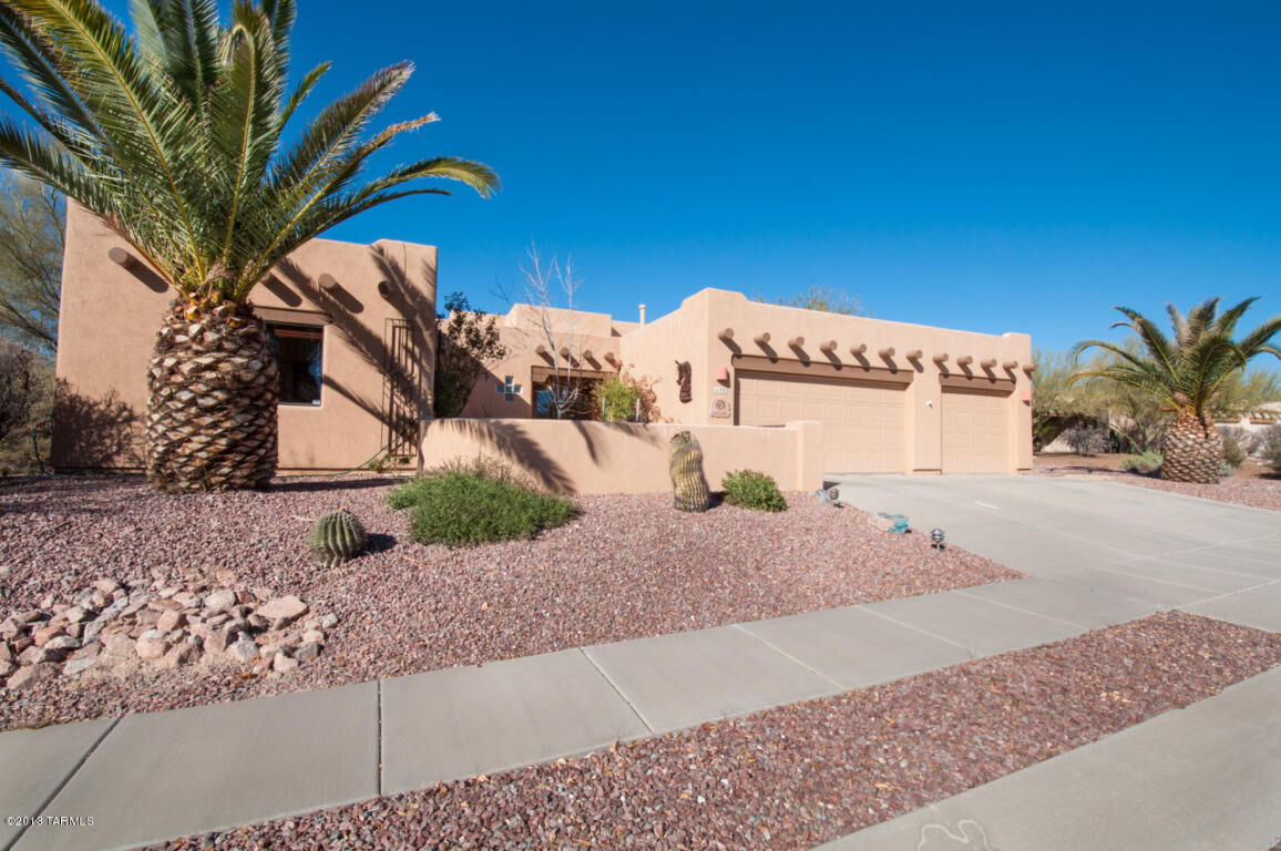 Property Photo:  11535 N Monika Leigh Place  AZ 85737 