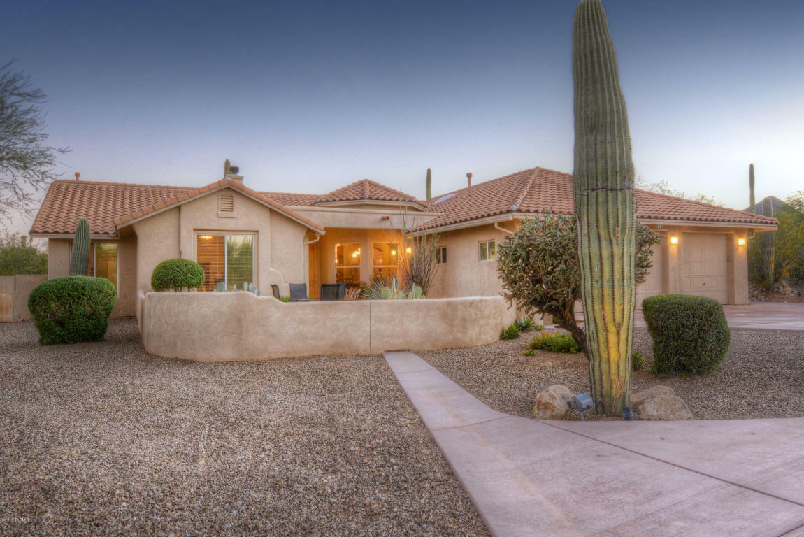 Property Photo:  1874 N Whispering Bells Drive  AZ 85745 