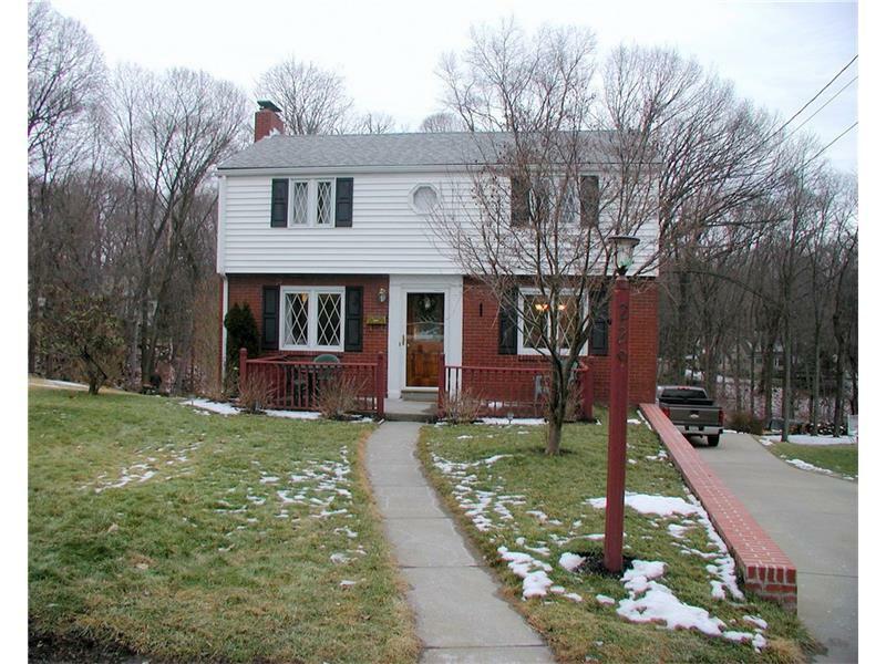 Property Photo:  229 Garlow  PA 15235 