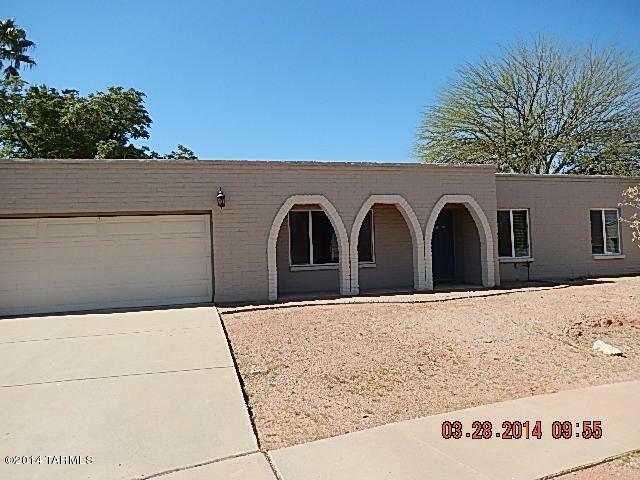 Property Photo: 7532 E Hampton Place AZ 85715