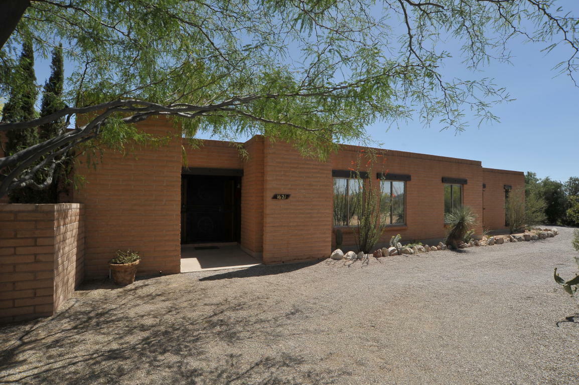 Property Photo:  1621 W San Lucas Drive  AZ 85704 