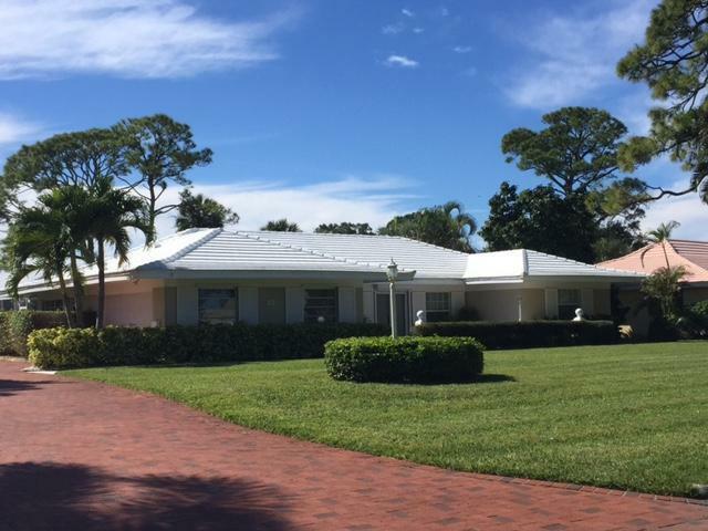 Property Photo: 309 N Country Club Drive FL 33462
