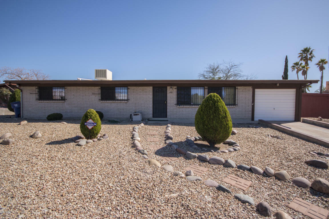 Property Photo:  9316 E 39th Street  AZ 85730 