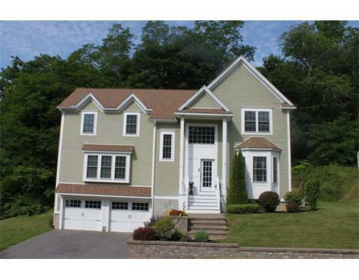 Property Photo:  4 Fairway  MA 01913 