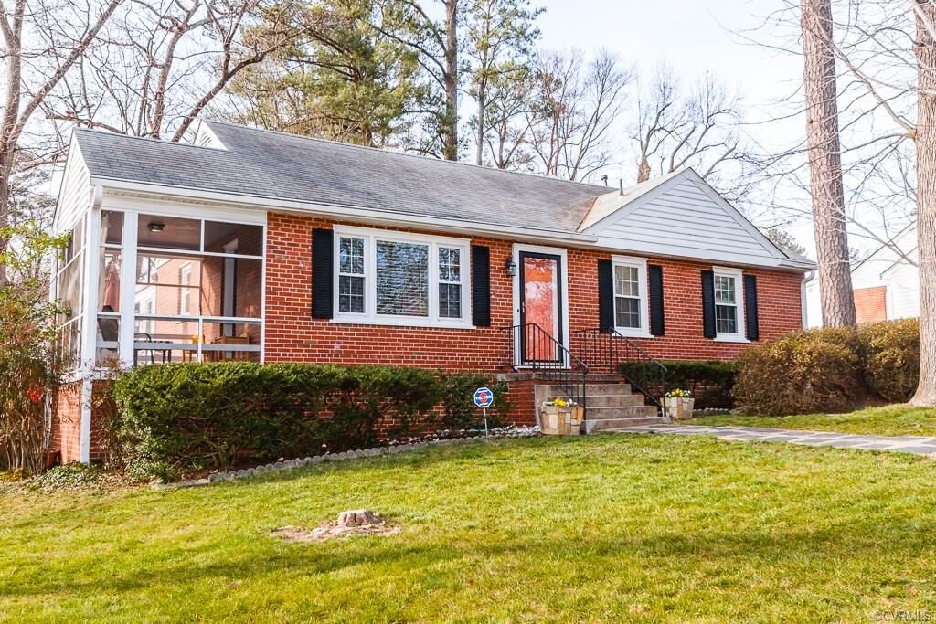 Property Photo:  1200 Bridle Lane  VA 23229 