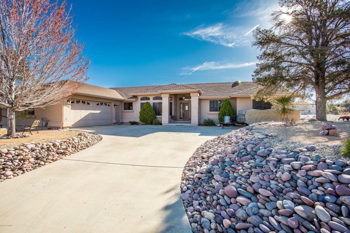 Property Photo:  1503 Eagle Point Drive  AZ 86301 