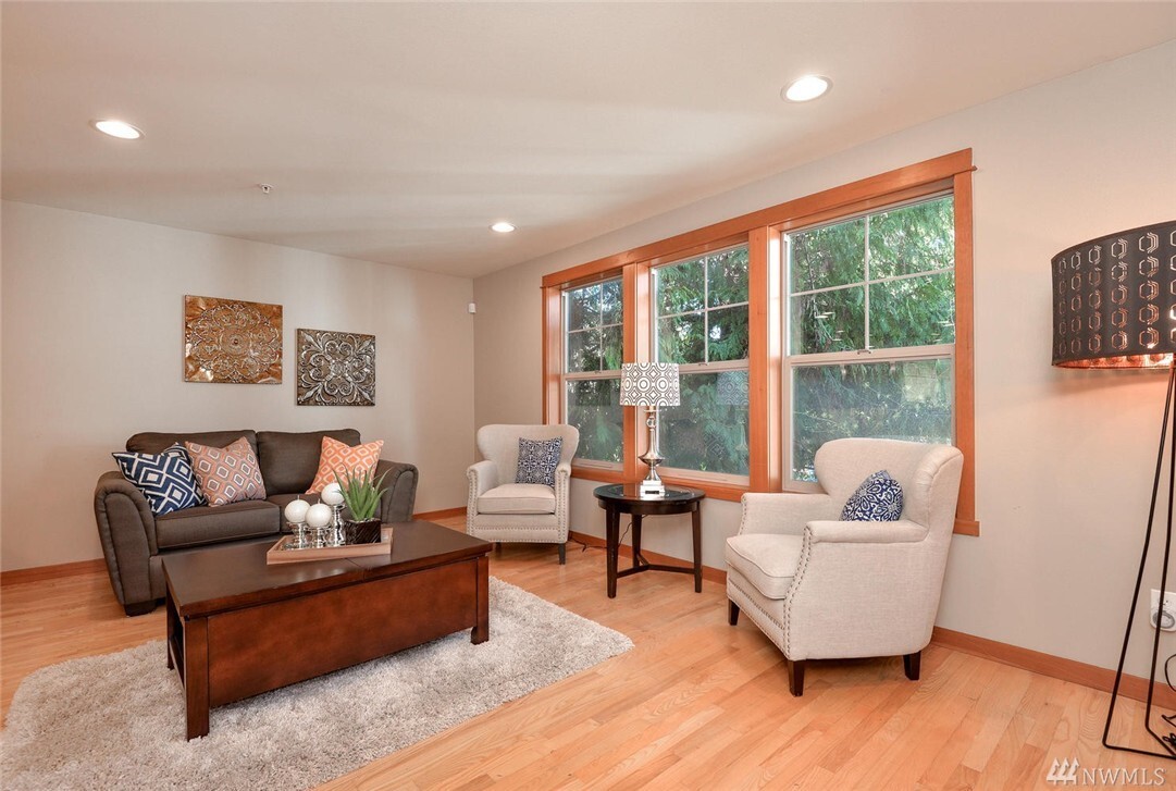 Property Photo:  11316 8th Ave NE A  WA 98125 