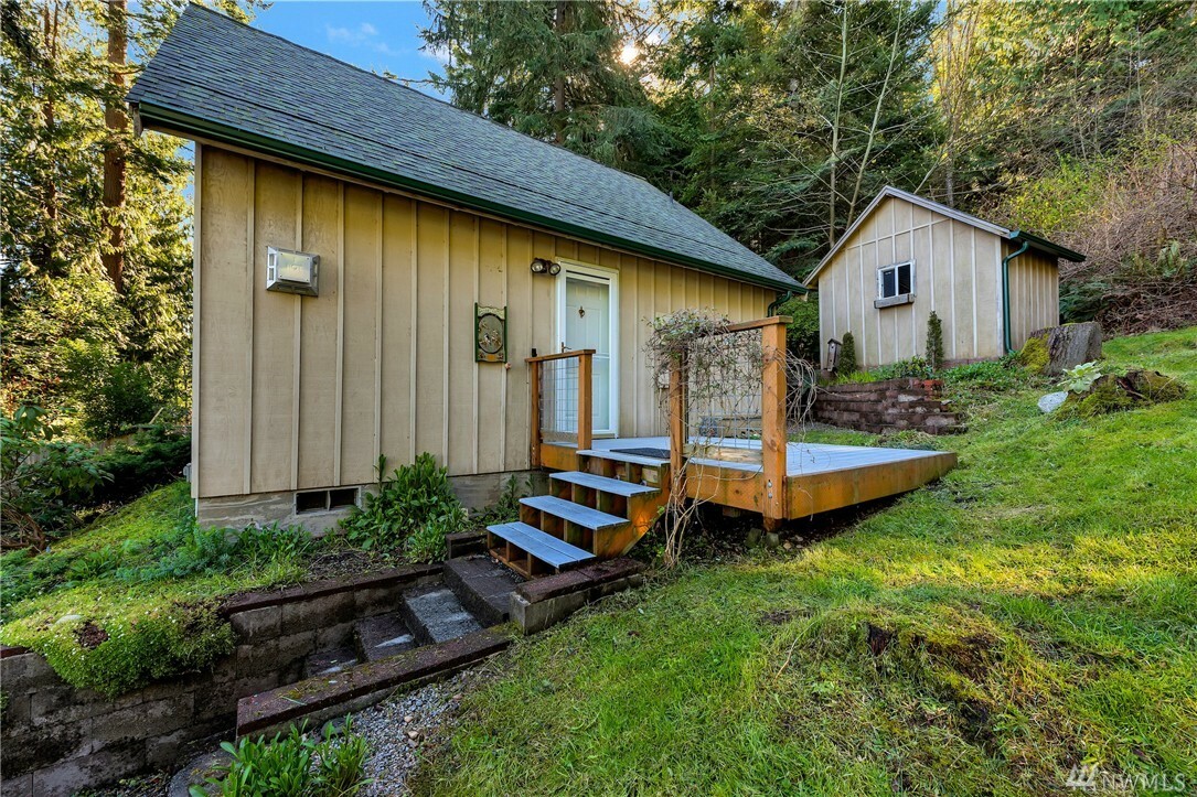 Property Photo:  2921 Cedar Ave  WA 98262 