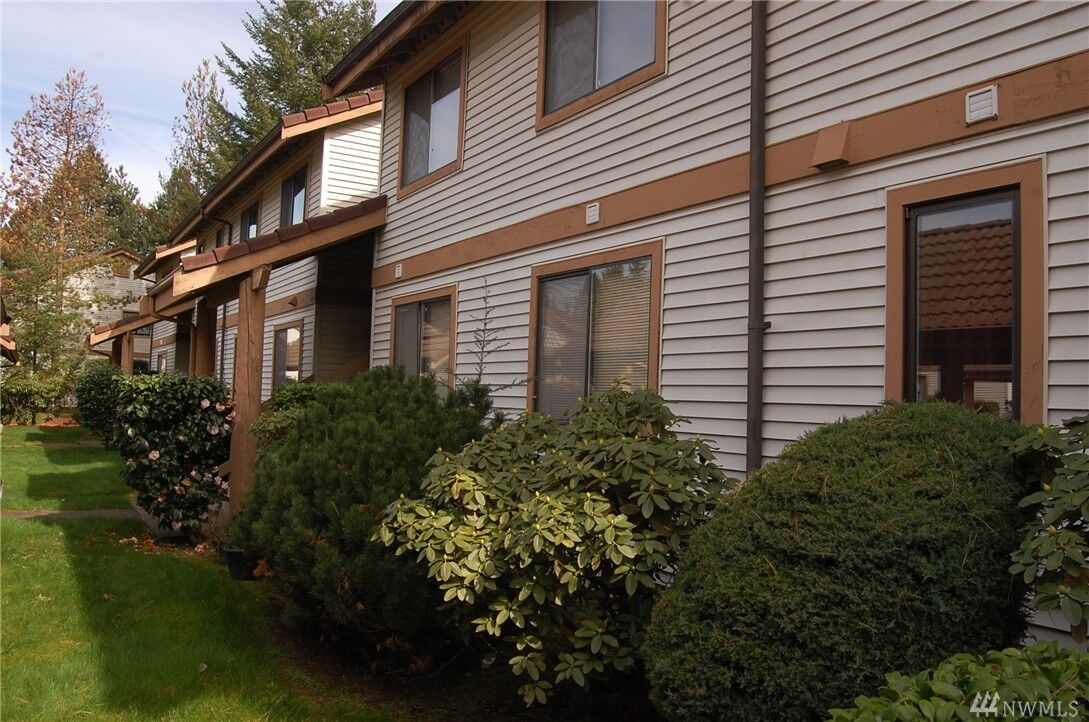 Property Photo:  17404 119th Lane SE H8  WA 98058 