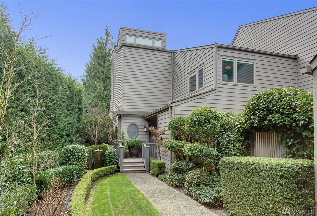Property Photo: 10331 NE 19th Place WA 98004