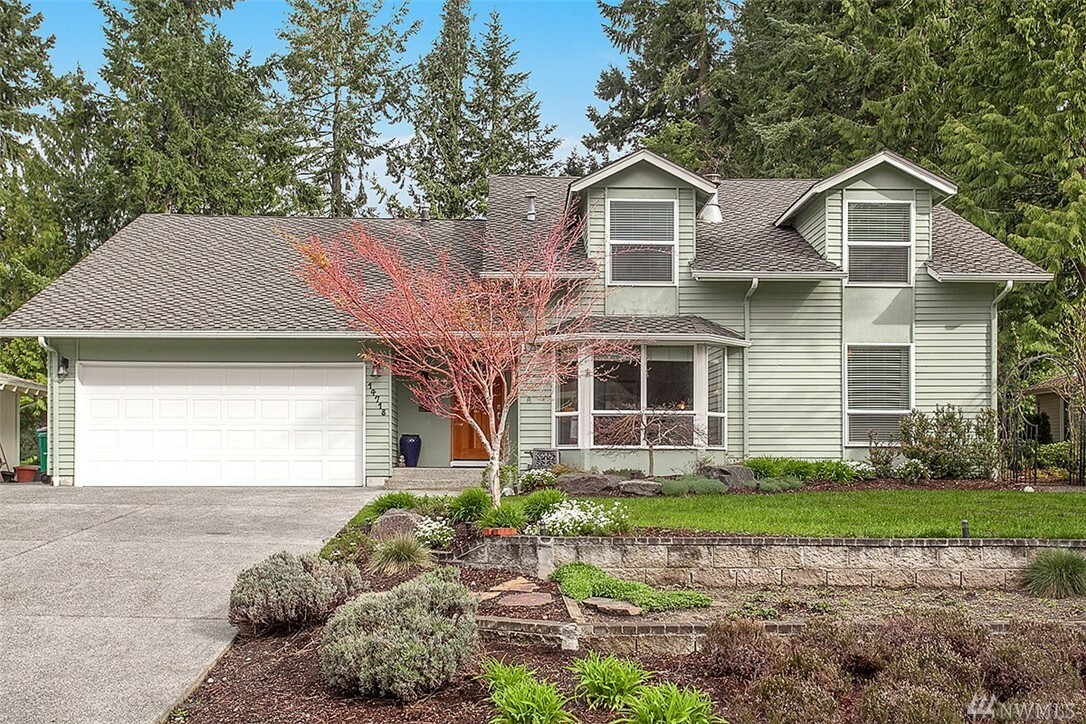 Property Photo:  14718 SE 172nd Place  WA 98058 