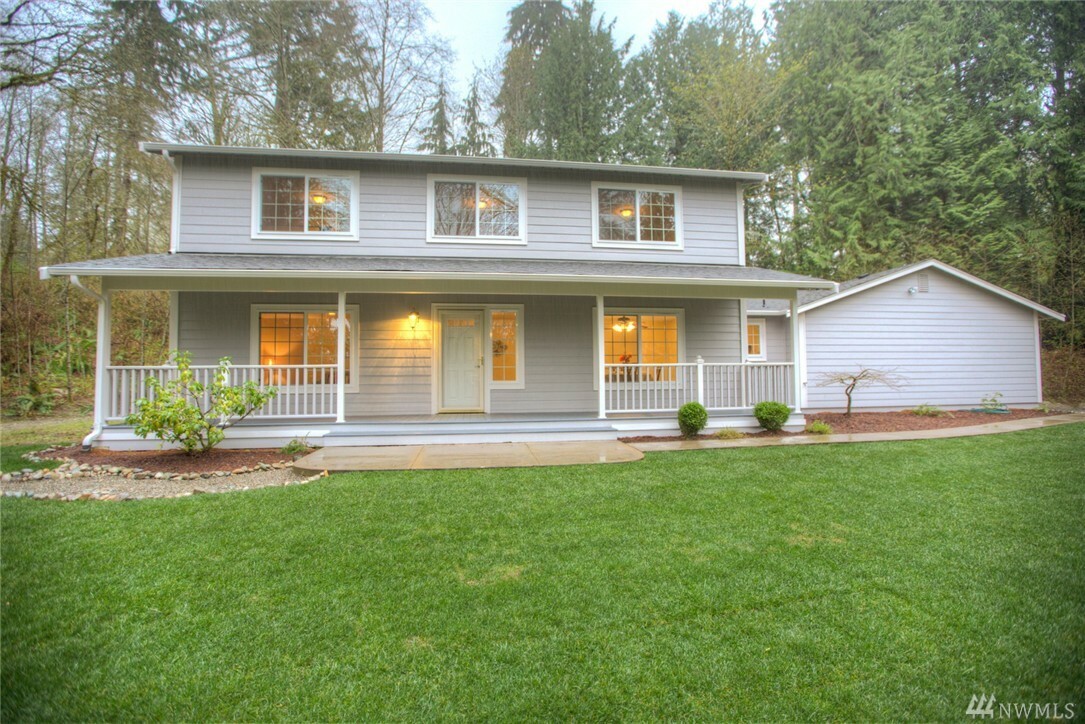 Property Photo:  9009 Wyvern Dr E  WA 98367 