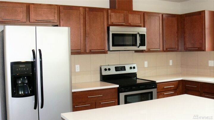 Property Photo:  10521 14th Drive SE  WA 98208 