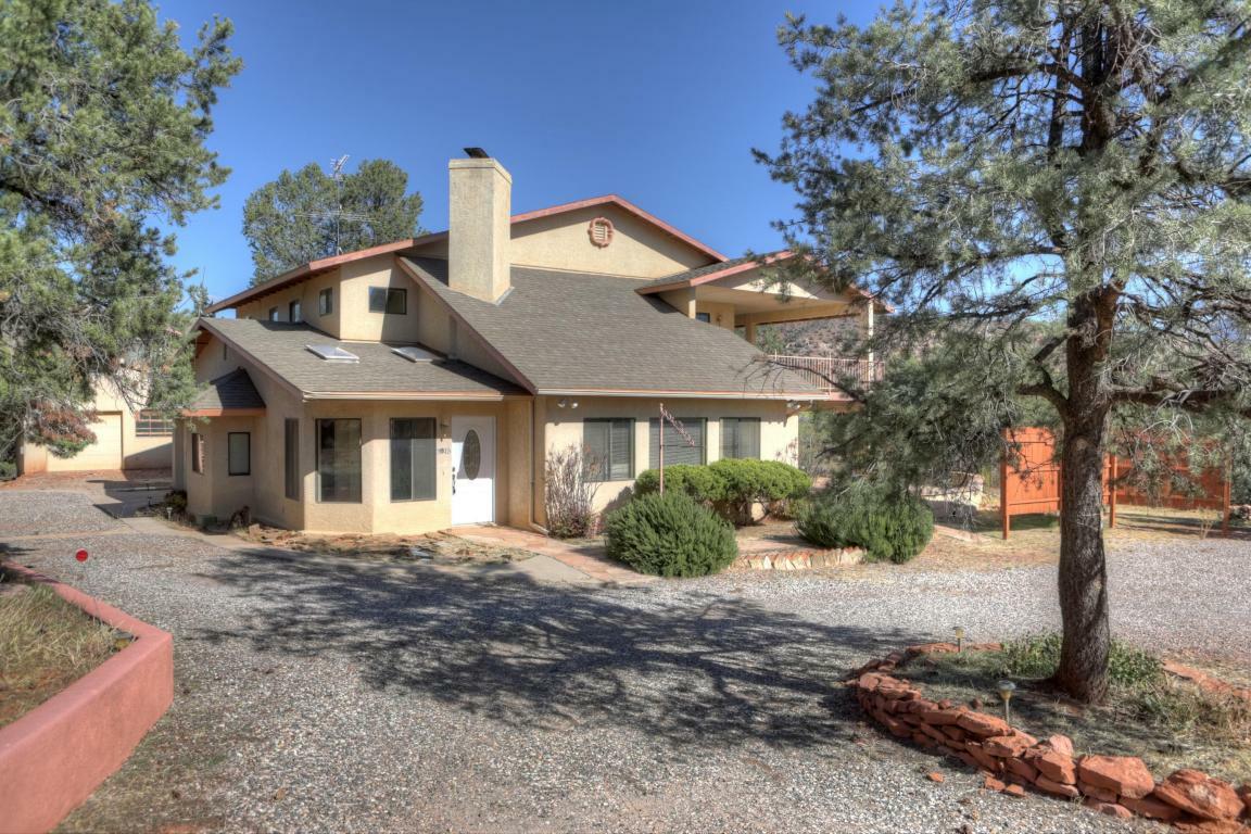 Property Photo: 2075 Red Rock Loop Rd AZ 86336