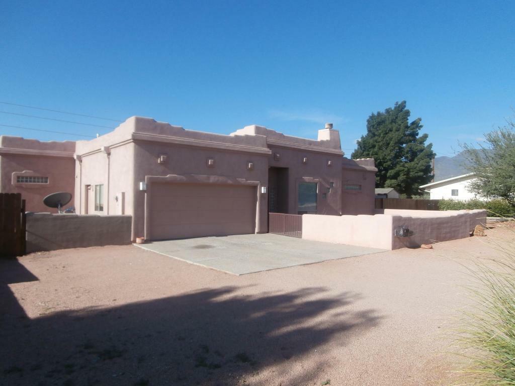 Property Photo:  1733 E Arrowhead Lane  AZ 86326 