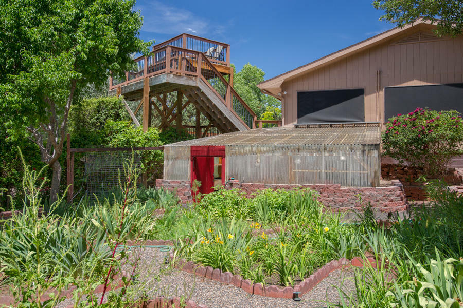 Property Photo: 170 Hohokam Circle AZ 86336