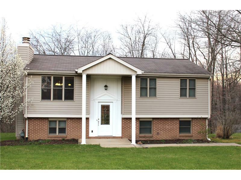 Property Photo:  558 Partridge Run Rd  PA 15044 