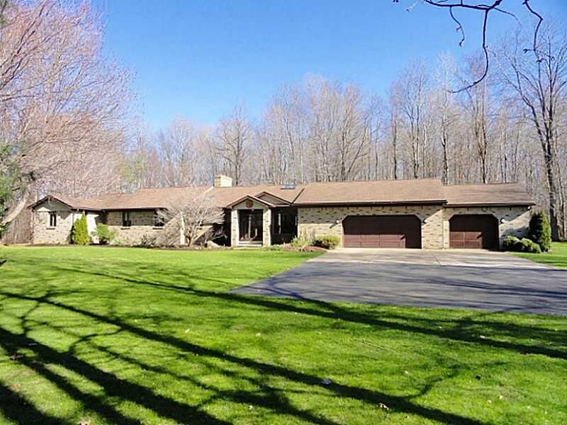 Property Photo:  5585 Sterrettania Road  PA 16506 