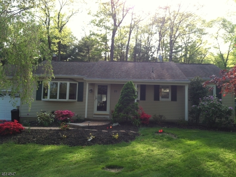 Property Photo:  23 Old Milford Ln  NJ 07480 