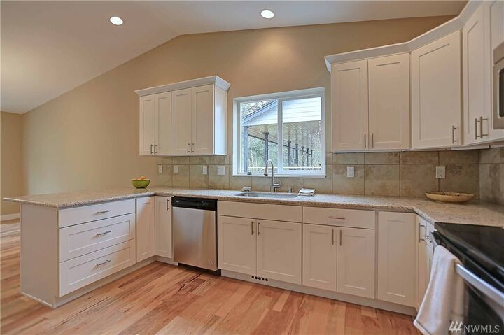 Property Photo:  489 Tam-O-Shanter Dr  WA 98282 