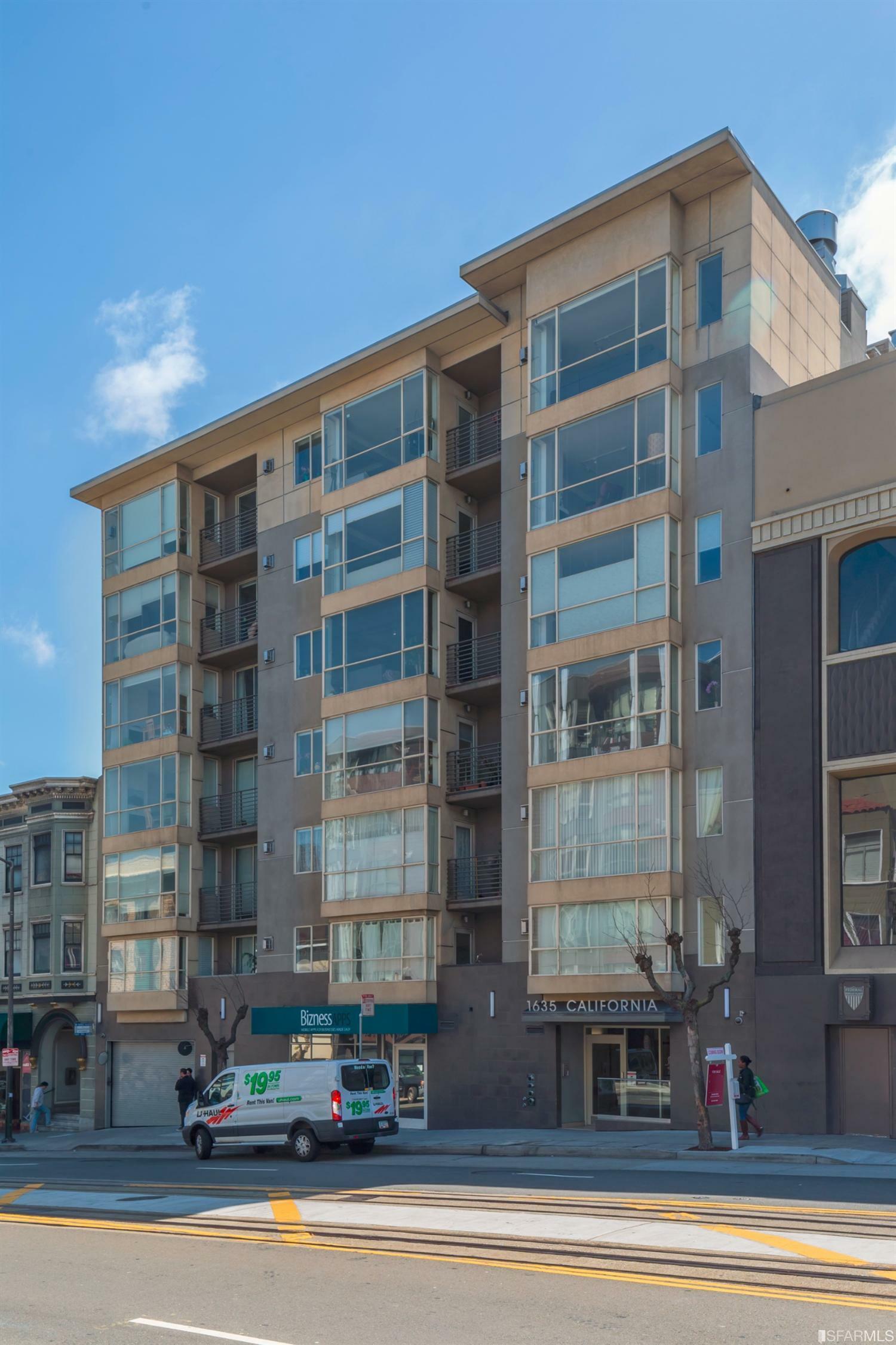 Property Photo:  1635 California Street 74  CA 94109 