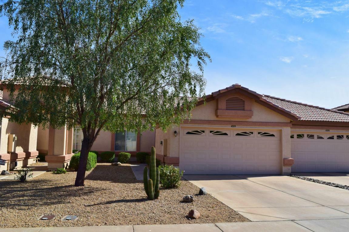 Property Photo:  10355 W Burnett Road  AZ 85382 