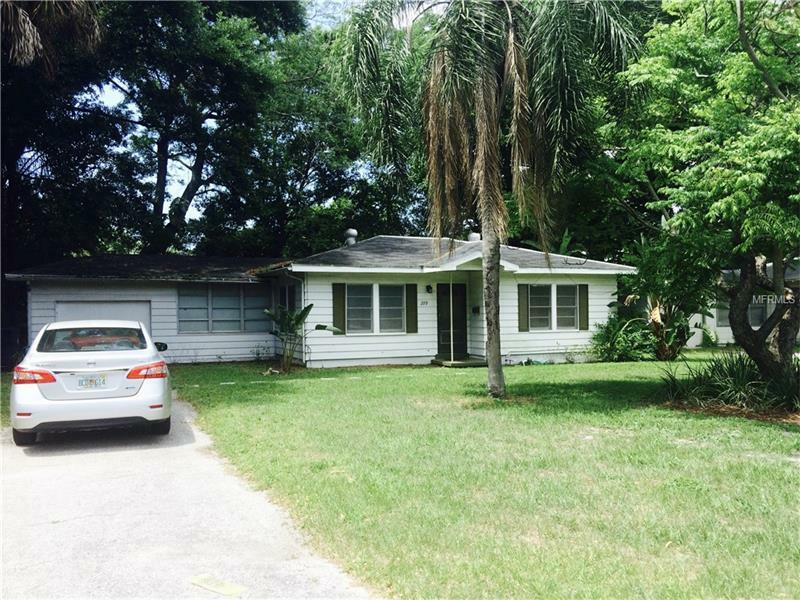 Property Photo: 209 S Grady Avenue FL 33609