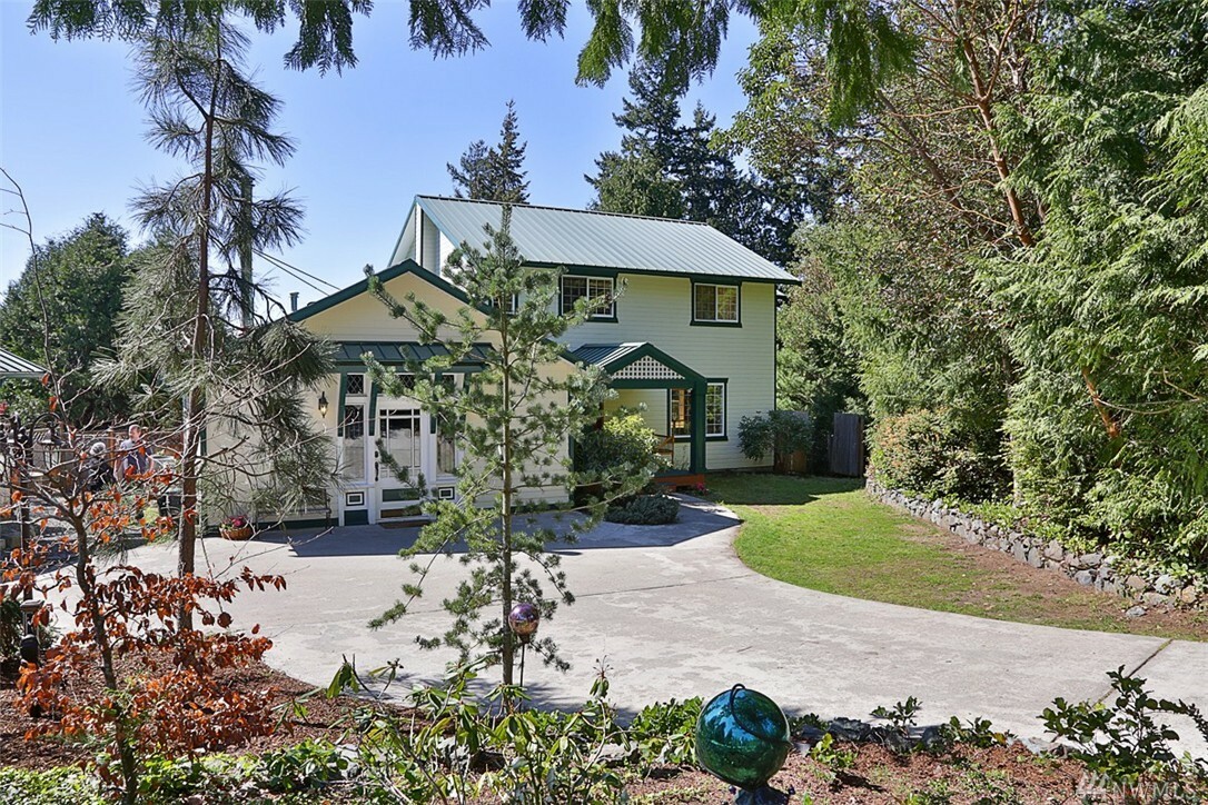 Property Photo:  5452 Vistaire Place  WA 98260 