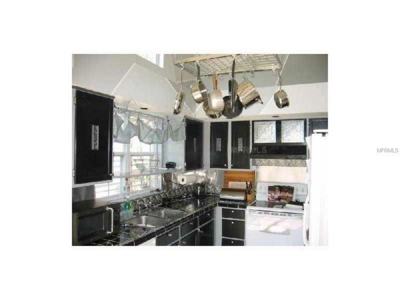 Property Photo: 2835 Waymeyer Drive FL 32812
