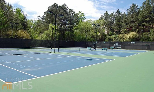 Property Photo: 6444 Queens Court Trace GA 30126
