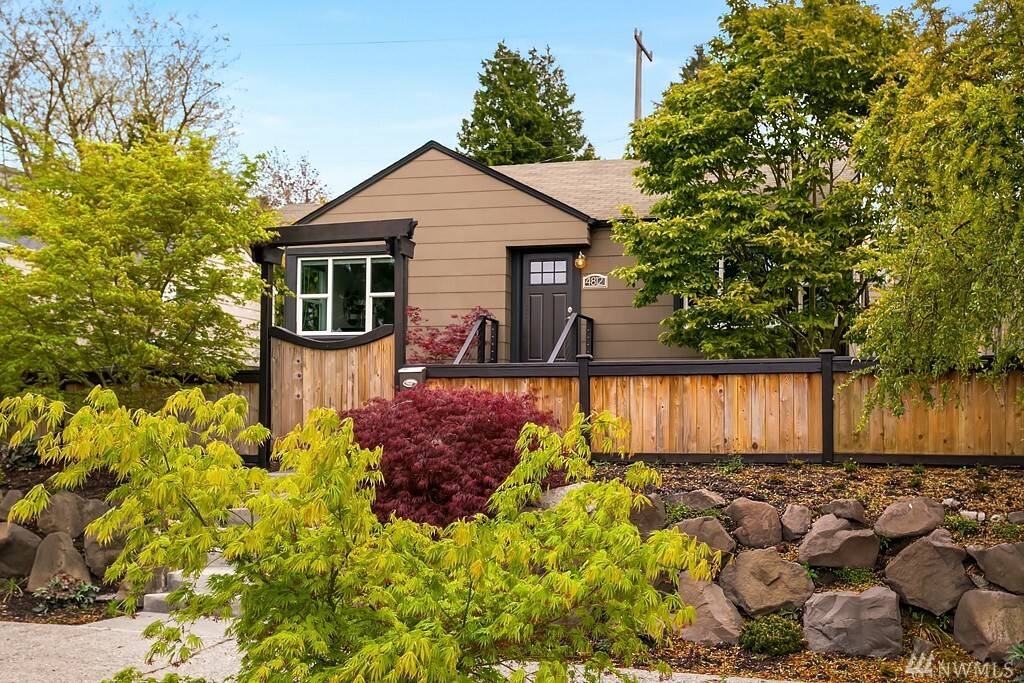 Property Photo: 4812 47th Ave SW WA 98116