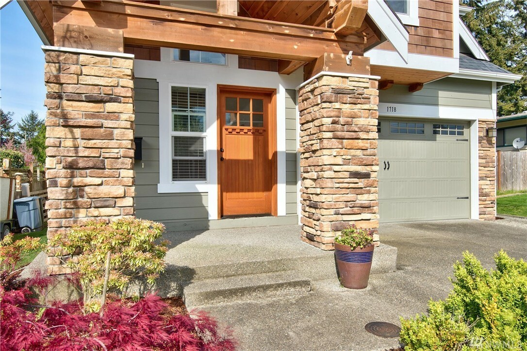 Property Photo: 1718 N Lexington St WA 98406